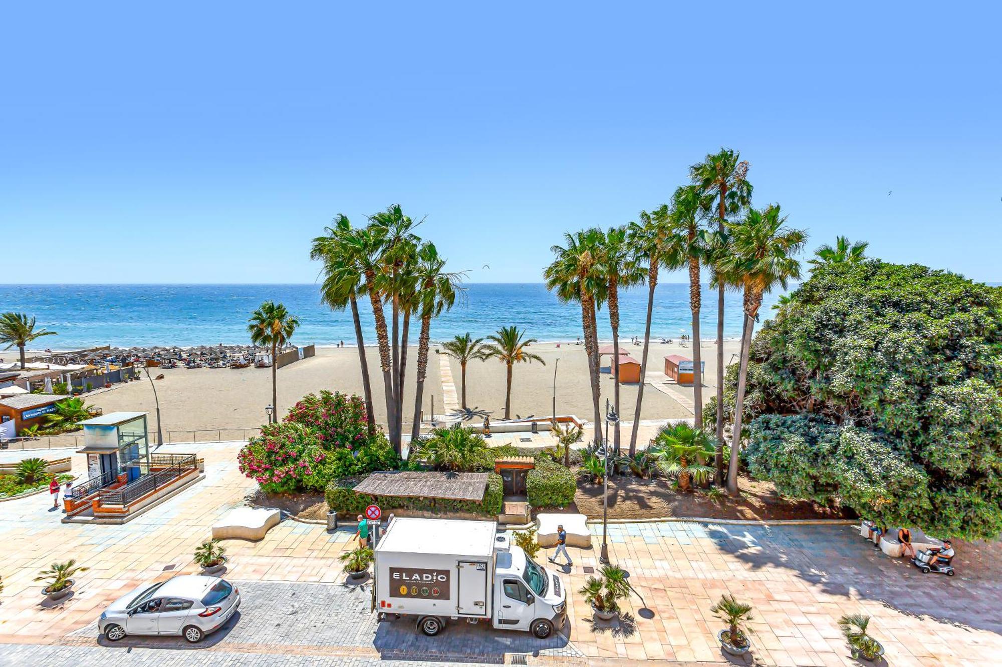 La Viu Estepona Exterior foto